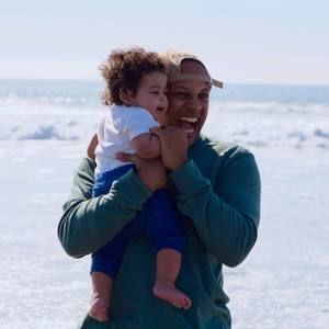 Meet your Posher, Emanuel